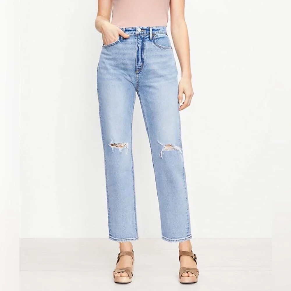 NEW LOFT The Curvy 90s Straight Leg Ankle Distressed Jean Light Indigo Size 25 - Picture 3 of 14